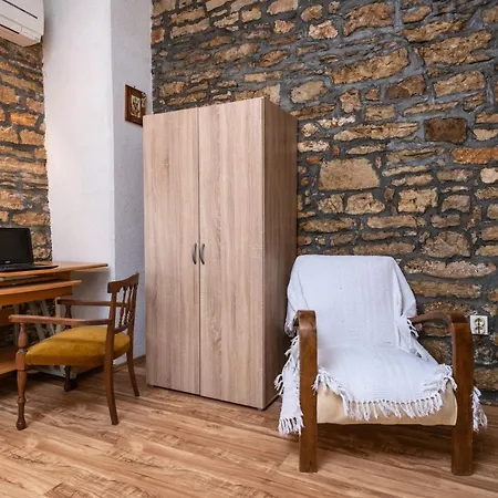 Larca Appartement *